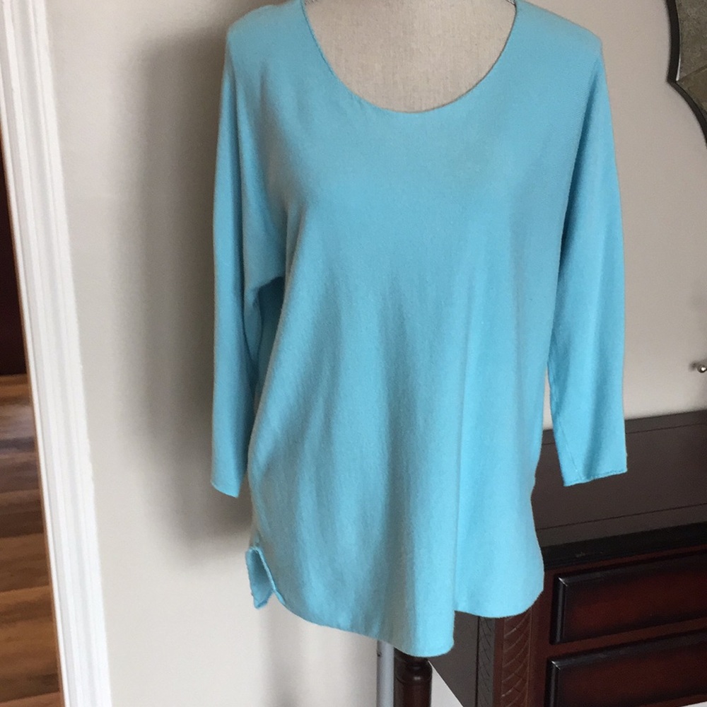 Metric soft knit turquoise top XL